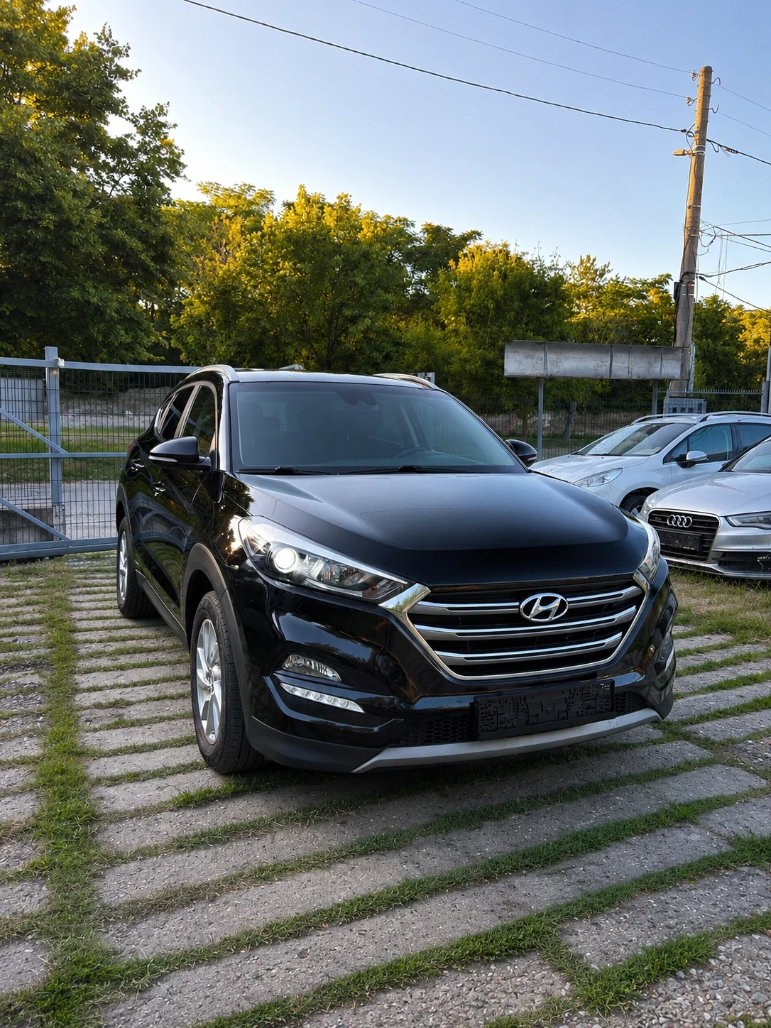 Hyundai Tucson 1.7CRDI/Сменени Вериги/Парктроник/Камера/Keyless