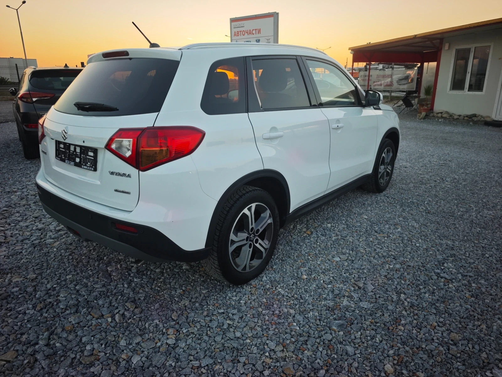 Suzuki Grand vitara 1.6i GPL, снимка 4 - Автомобили и джипове - 55725995