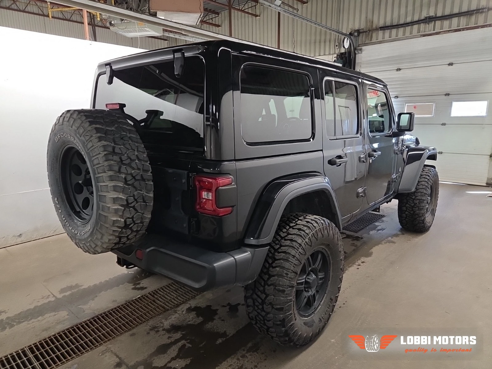 Jeep Wrangler, снимка 3 - Автомобили и джипове - 55928270