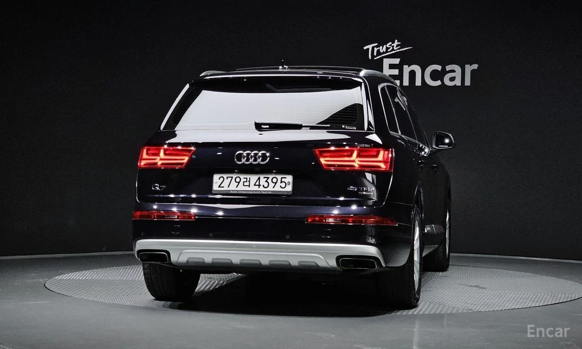 Audi Q7, снимка 4 - Автомобили и джипове - 56675899
