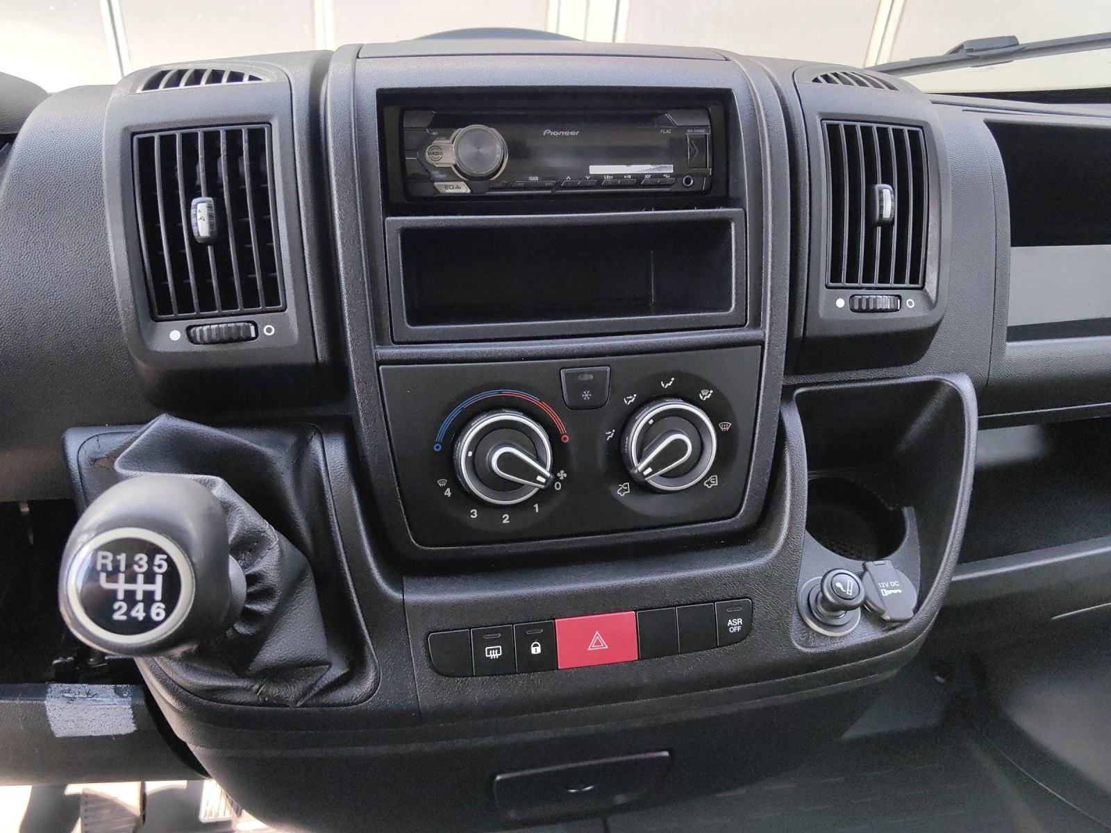 Peugeot Boxer 2.0BLUEHDI* 130к.с* ПЕЧКА* ДЖАМИЙКА* КЛИМА* КАТО Н - изображение 7