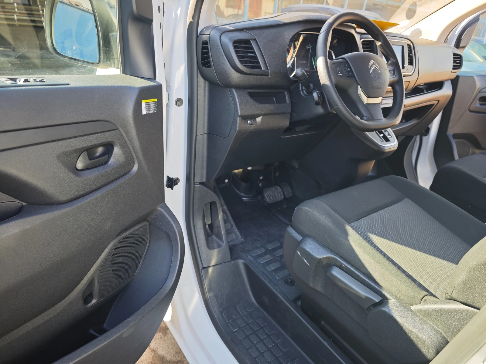 Citroen Jumpy e-Jumpy 75 kWh - 6, 000 km, �������!!! | Mobile.bg � ����������� 14