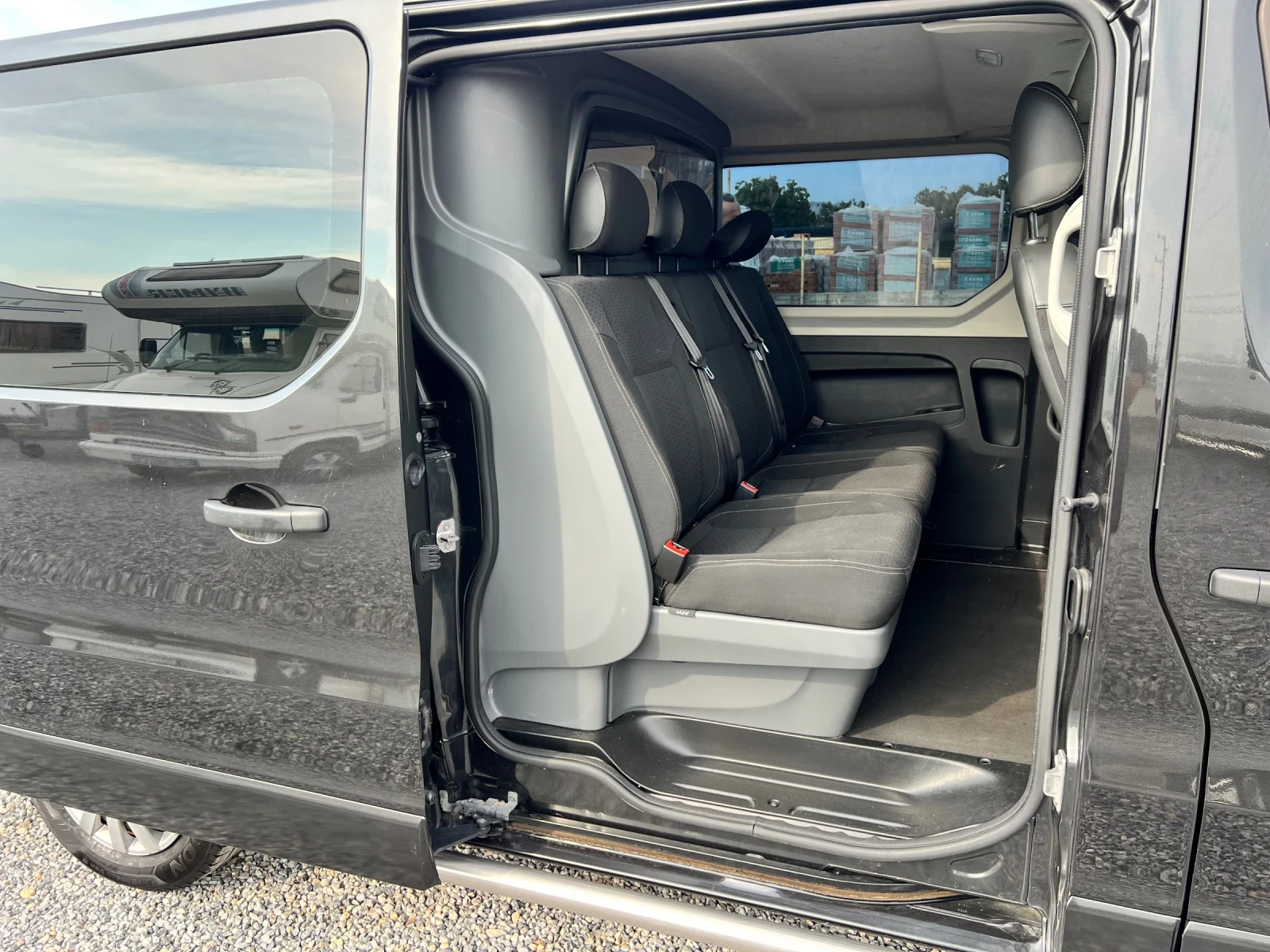 Opel Vivaro ТОВАРОПЪТНИЧЕСКИ, снимка 11 - Бусове и автобуси - 55791526