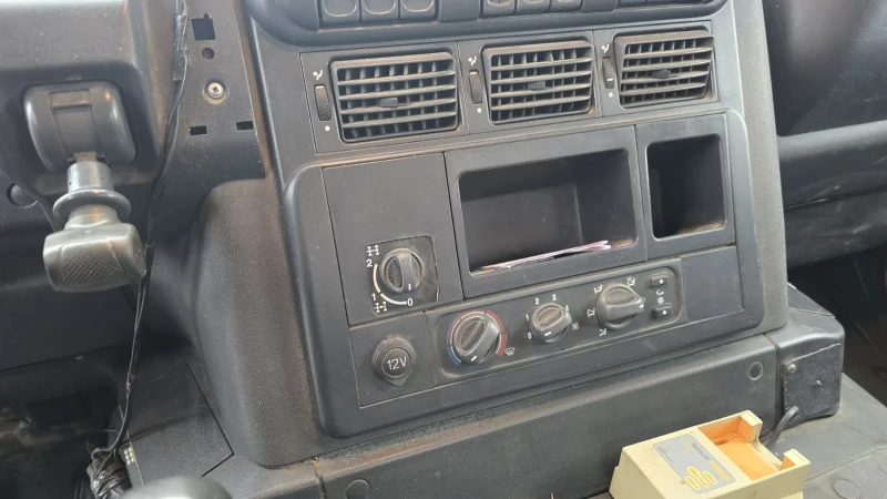 Iveco Trakker 26T45 / ATLAS 190 кран / 6Х4 / тристр.самосвал, снимка 8 - Камиони - 51943743