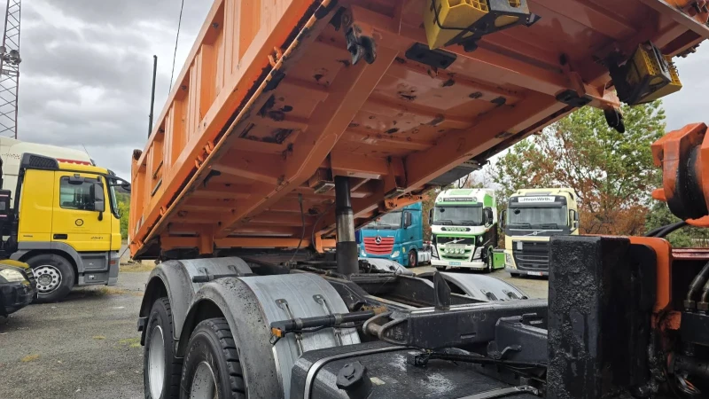 Iveco Trakker 26T45 / ATLAS 190 кран / 6Х4 / тристр.самосвал, снимка 10 - Камиони - 51943743