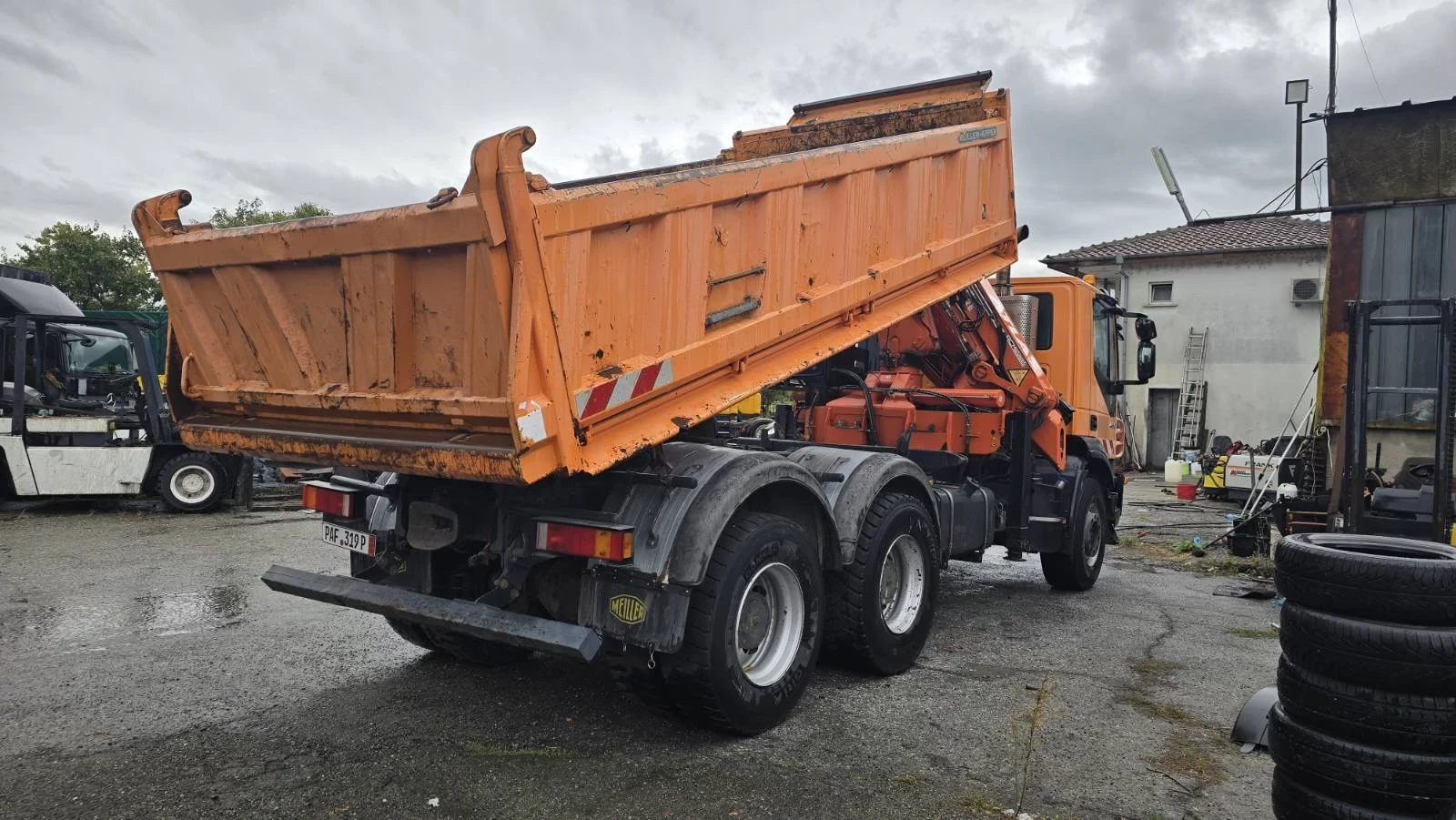 Iveco Trakker 26T45 / ATLAS 190 кран / 6Х4 / тристр.самосвал - изображение 4