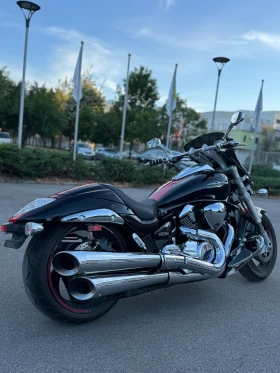  Suzuki Boulevard