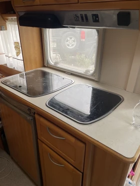 Каравана Knaus 450 , снимка 11