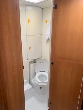 Каравана Knaus 450 , снимка 9