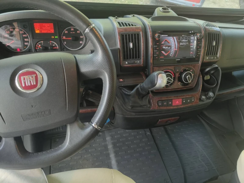 Кемпер PLA M742, снимка 9 - Каравани и кемпери - 51695116