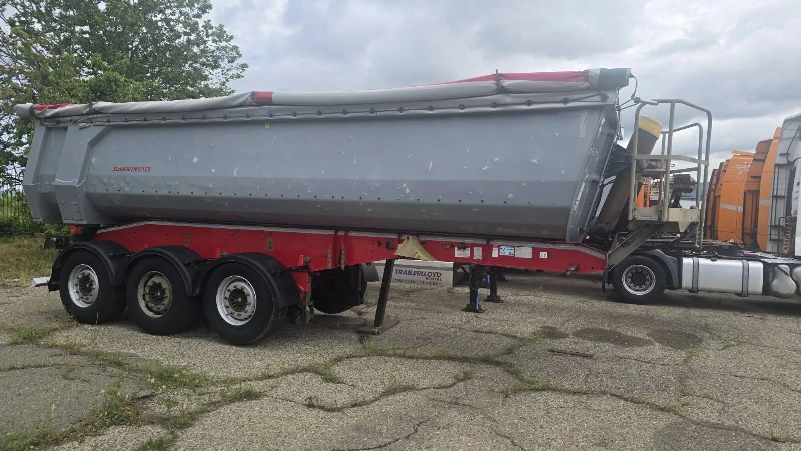 Полуремарке Schwarzmuller 5450  кг. тара / 26 куб., снимка 4 - Ремаркета - 54653464