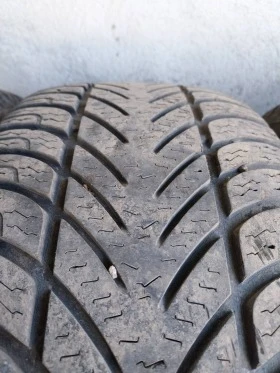Гуми Зимни 225/60R16, снимка 8