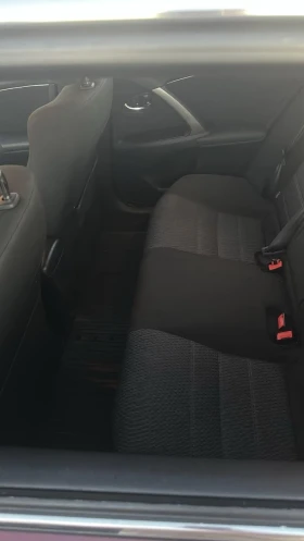 Toyota Avensis Бензин автомат, снимка 13