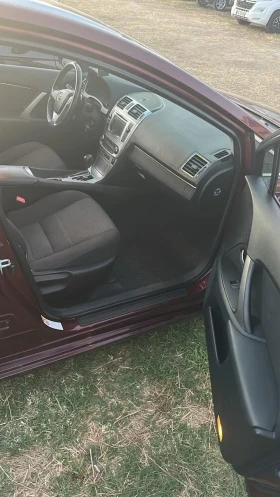 Toyota Avensis Бензин автомат, снимка 12