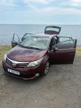 Toyota Avensis Бензин автомат, снимка 9