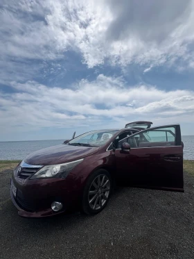 Toyota Avensis Бензин автомат, снимка 8