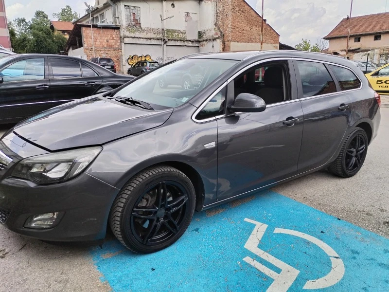 Opel Astra 2.0, снимка 8 - Автомобили и джипове - 46775716