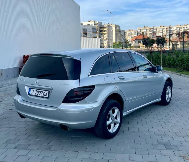 Mercedes-Benz R 320 4MATIC/ВЪЗДУХ/КОЖА, снимка 2 - Автомобили и джипове - 47630986