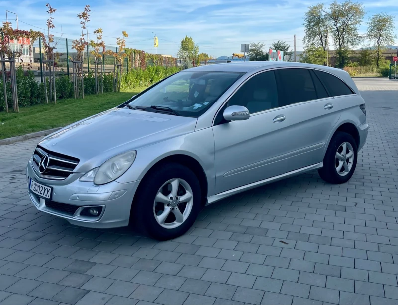 Mercedes-Benz R 320 4MATIC/ВЪЗДУХ/КОЖА, снимка 4 - Автомобили и джипове - 47630986