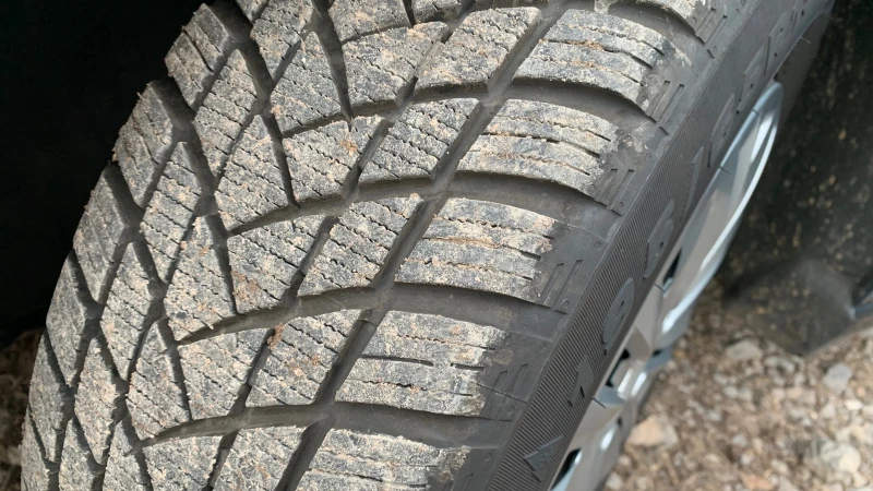 Peugeot 308 1.2i, снимка 14 - Автомобили и джипове - 52359545