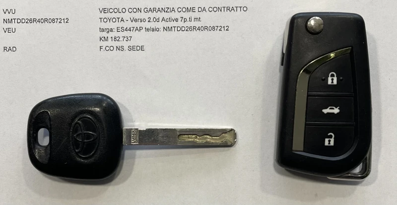 Toyota Verso 2.0D ACTIVE , снимка 17 - Автомобили и джипове - 51898449