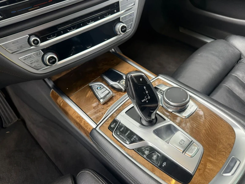 BMW 740 ОЧАКВАН ВНОС BMW 740d M Sport* LASER* 360* H, снимка 12 - Автомобили и джипове - 52044418