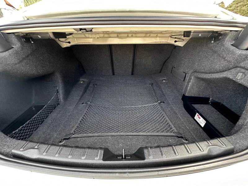 BMW 335 M Pack 4x4, снимка 11 - Автомобили и джипове - 52729721