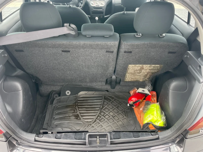 Toyota Yaris 1.4/D4D/КЛИМА/4 врати/РЕГИСТРИРАНА/НОВИ ГУМИ, снимка 13 - Автомобили и джипове - 53108311