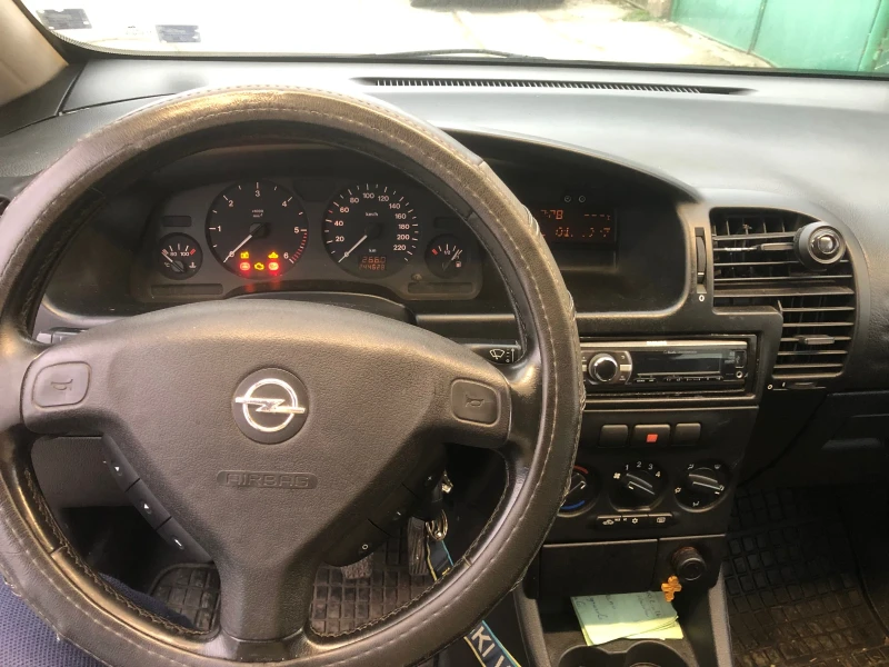 Opel Zafira 2000 101 к.с, снимка 5 - Автомобили и джипове - 53477666