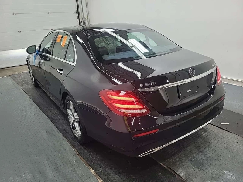 Mercedes-Benz E 300 * CARFAX * ЦЕНА ДО БГ, снимка 4 - Автомобили и джипове - 53563635