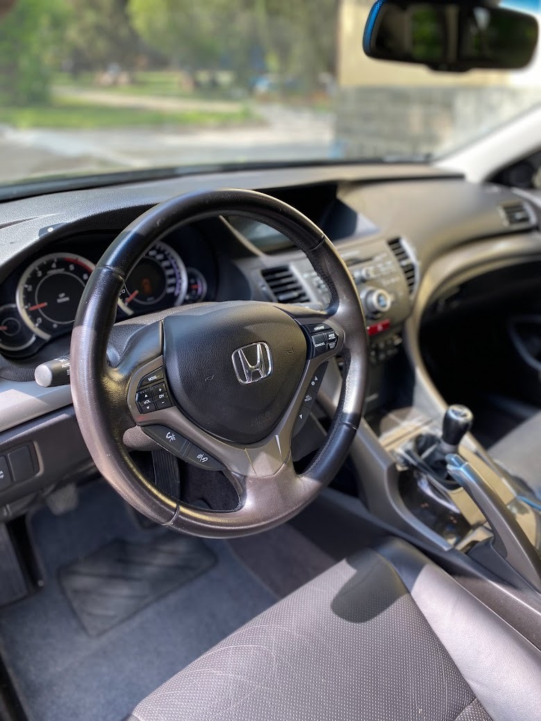 Honda Accord 2.2 I-DTEC, снимка 8 - Автомобили и джипове - 45715877