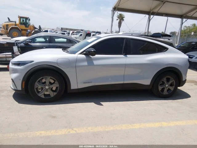 Ford Mustang Mach-E Select RWD, снимка 8 - Автомобили и джипове - 55127045