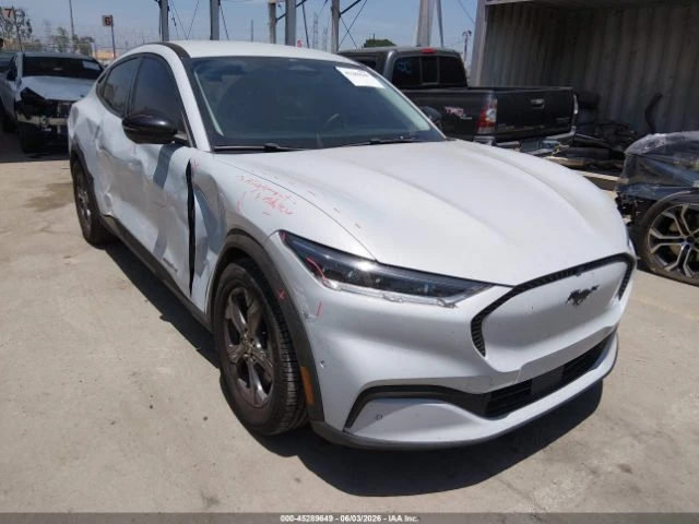 Ford Mustang Mach-E Select RWD, снимка 2 - Автомобили и джипове - 55127045