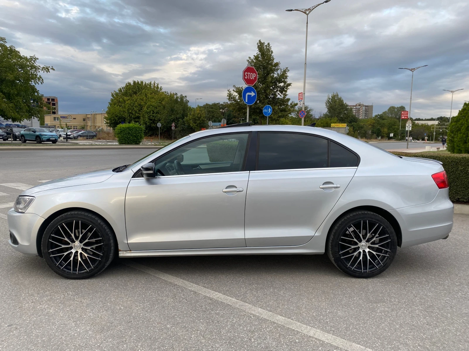 VW Jetta 2.0 TDI / NAVI / START STOP / KEYLESS - изображение 3