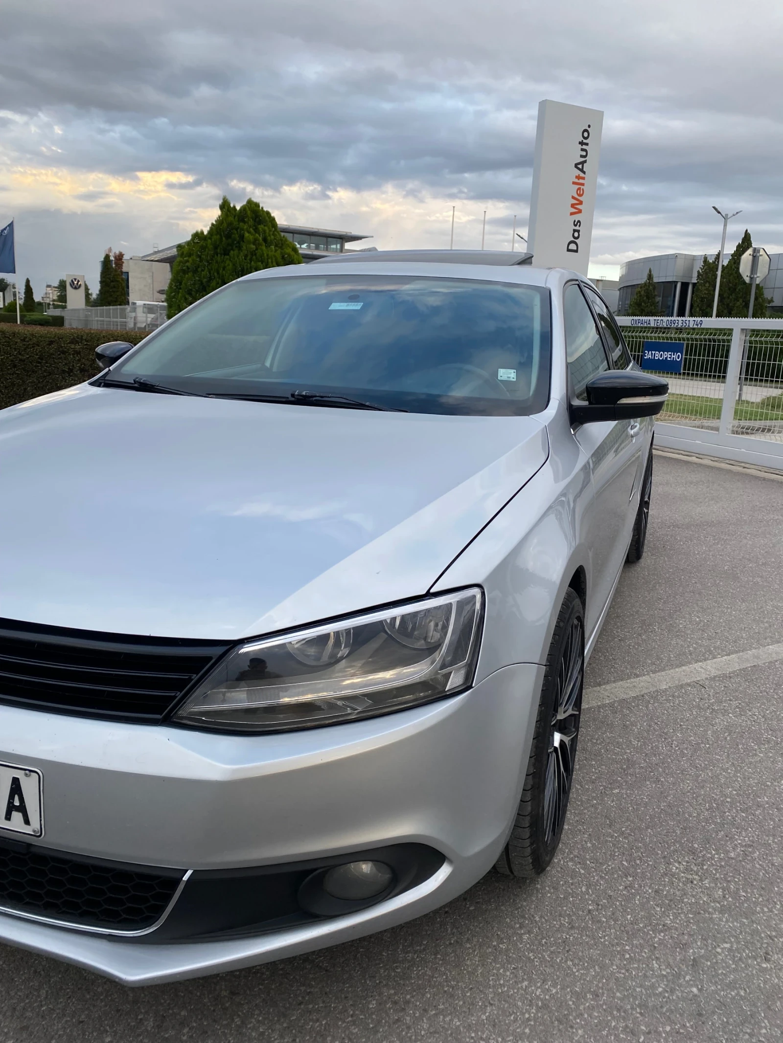 VW Jetta 2.0 TDI / NAVI / START STOP / KEYLESS - изображение 9