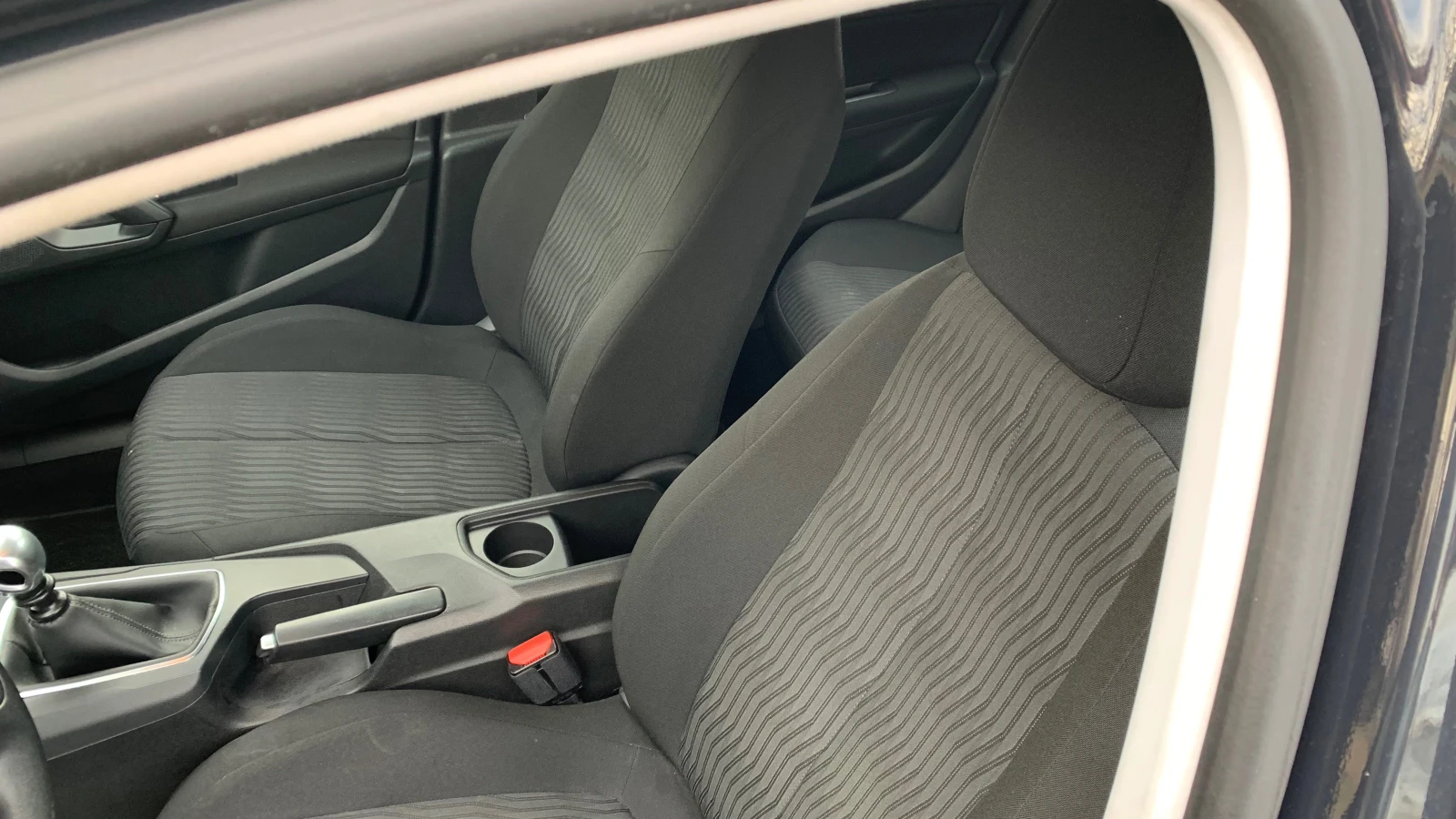 Peugeot 308 1.2i - изображение 7