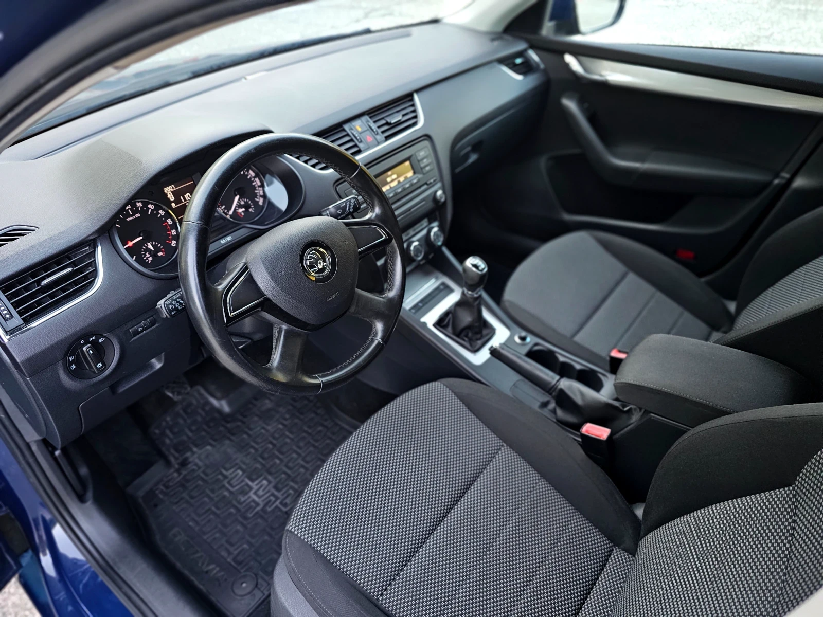 Skoda Octavia 1.6TDI 105hp 6ск * 4х4*  - изображение 9