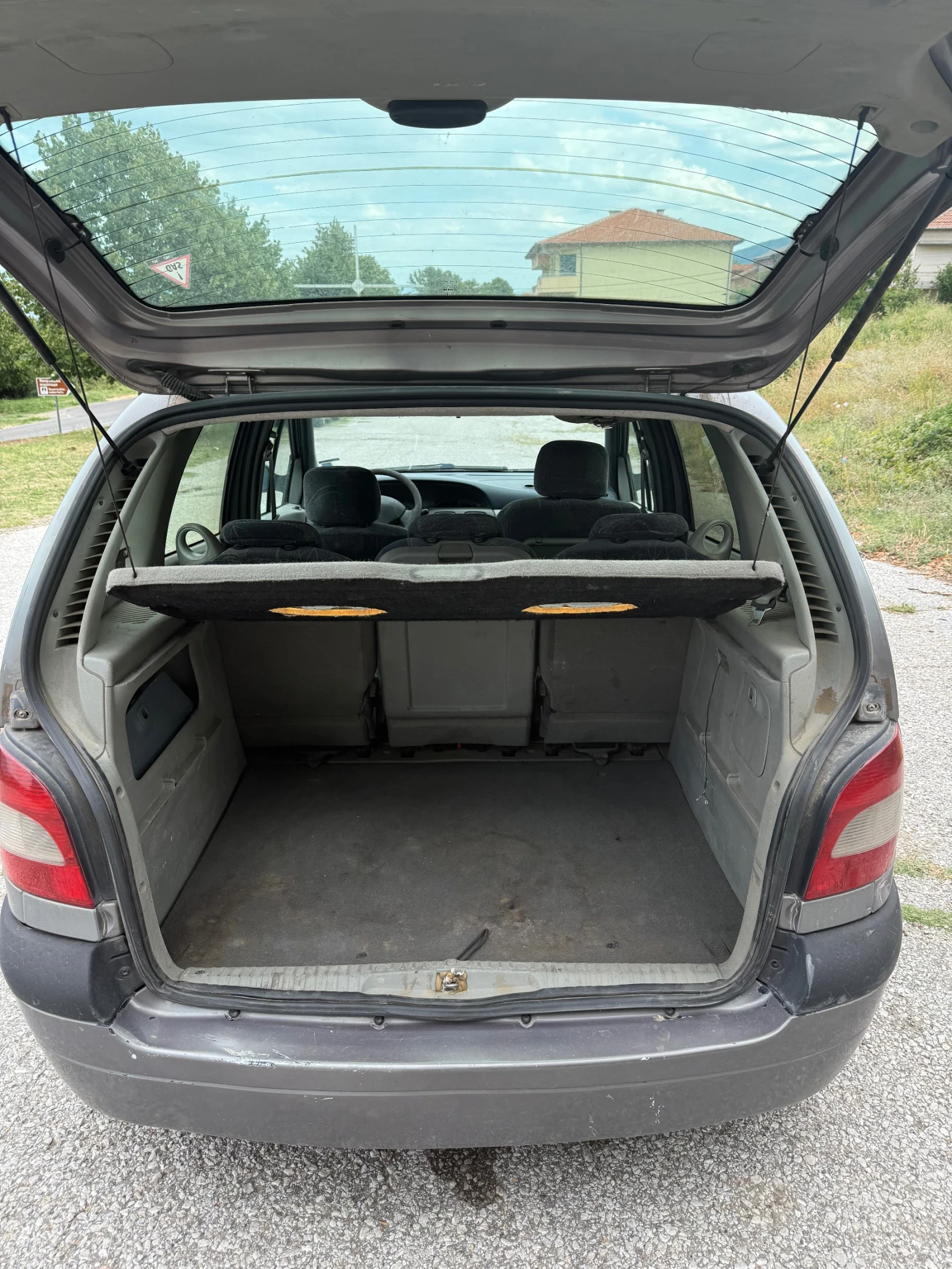 Renault Scenic 1.4 - изображение 5