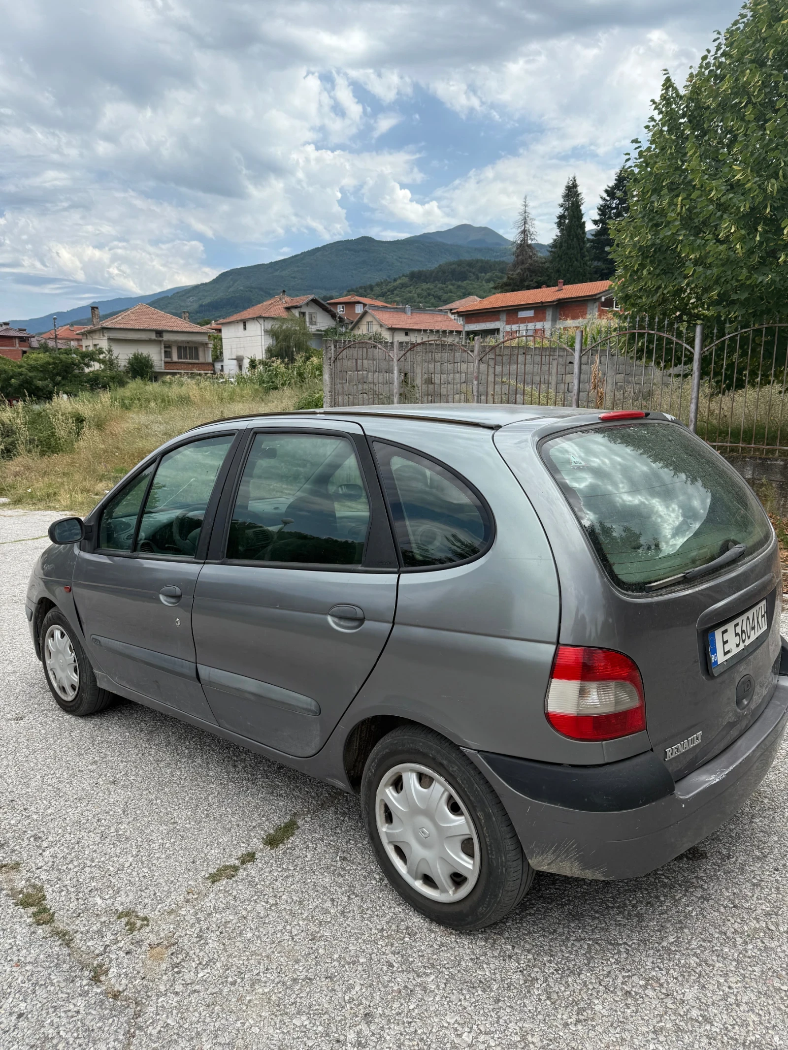 Renault Scenic 1.4 - изображение 3