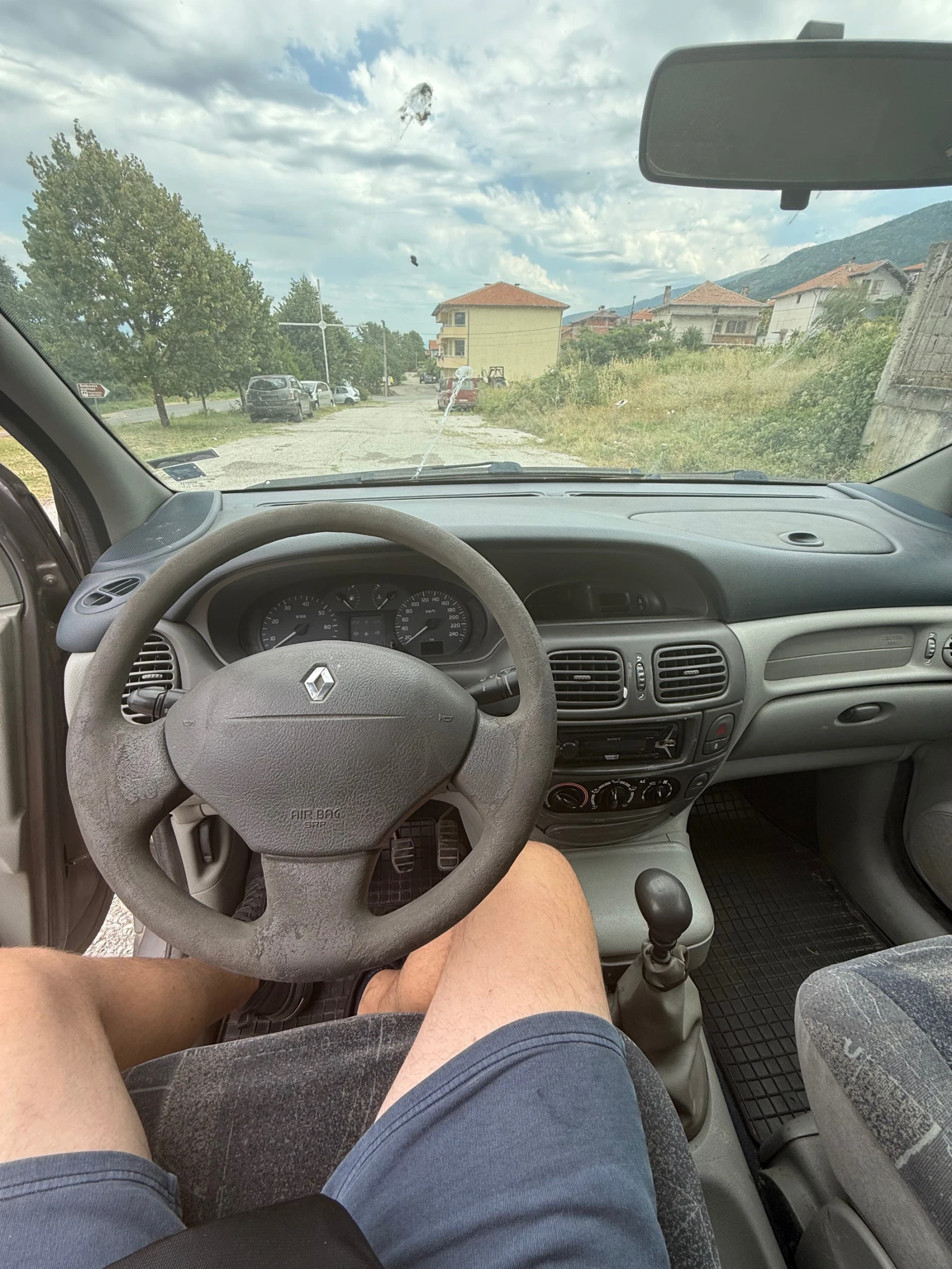 Renault Scenic 1.4 - изображение 9