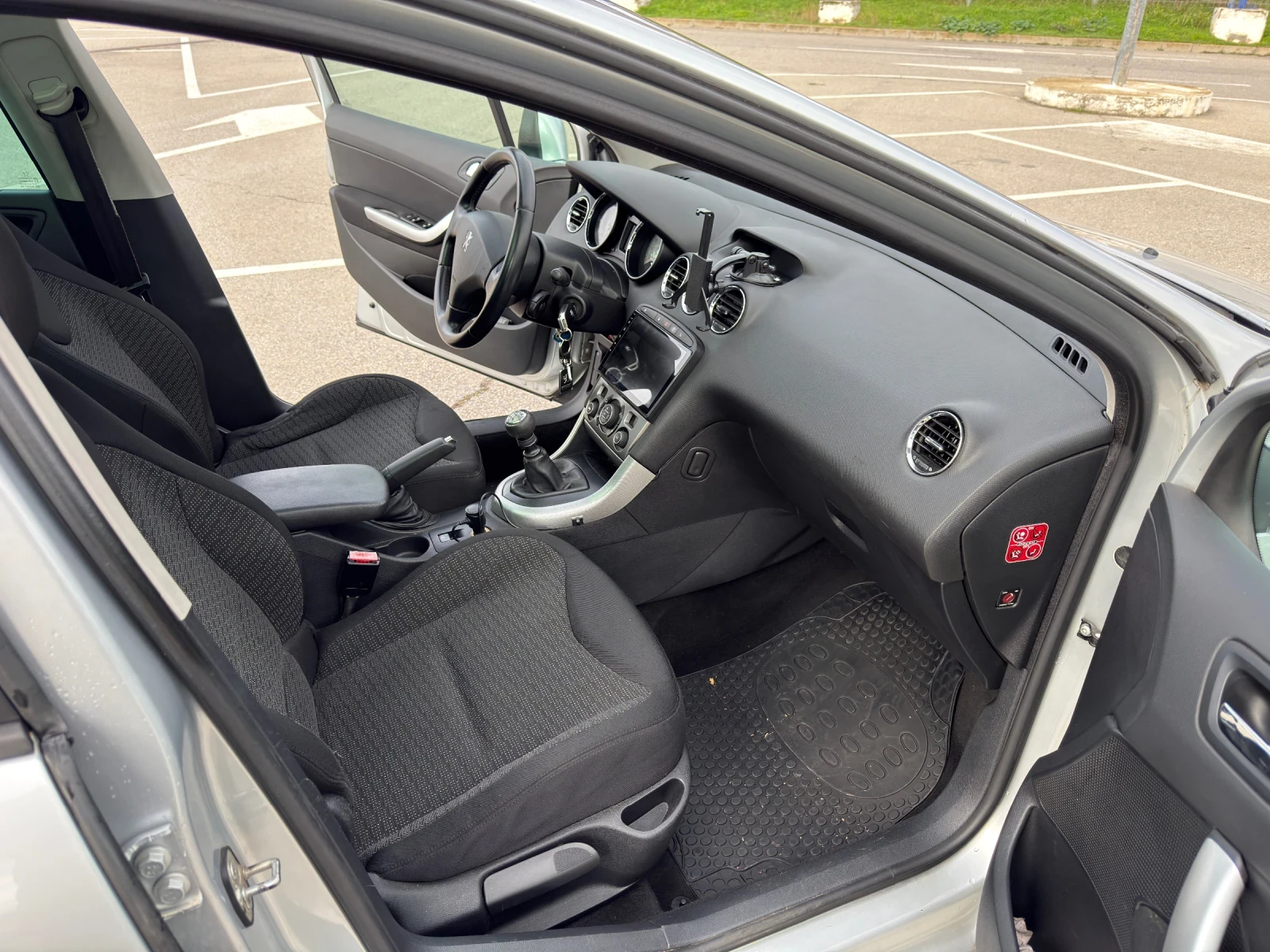 Peugeot 308  - изображение 8