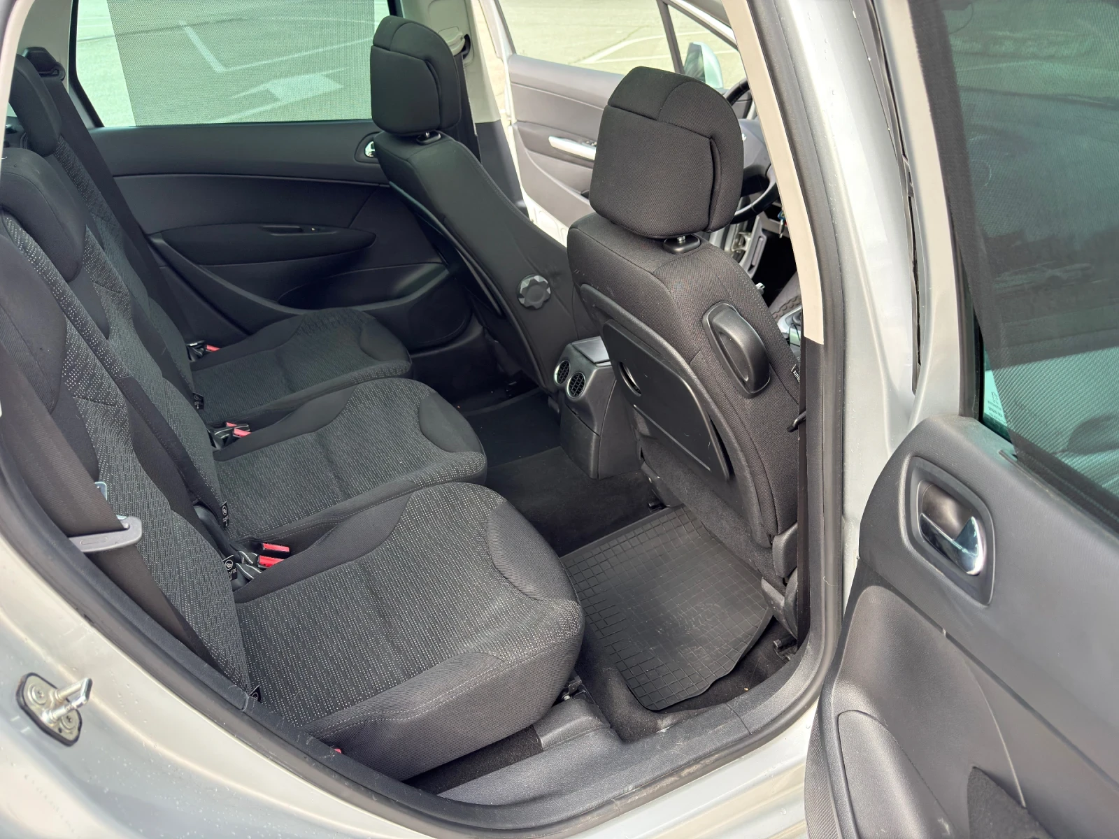 Peugeot 308  - изображение 7