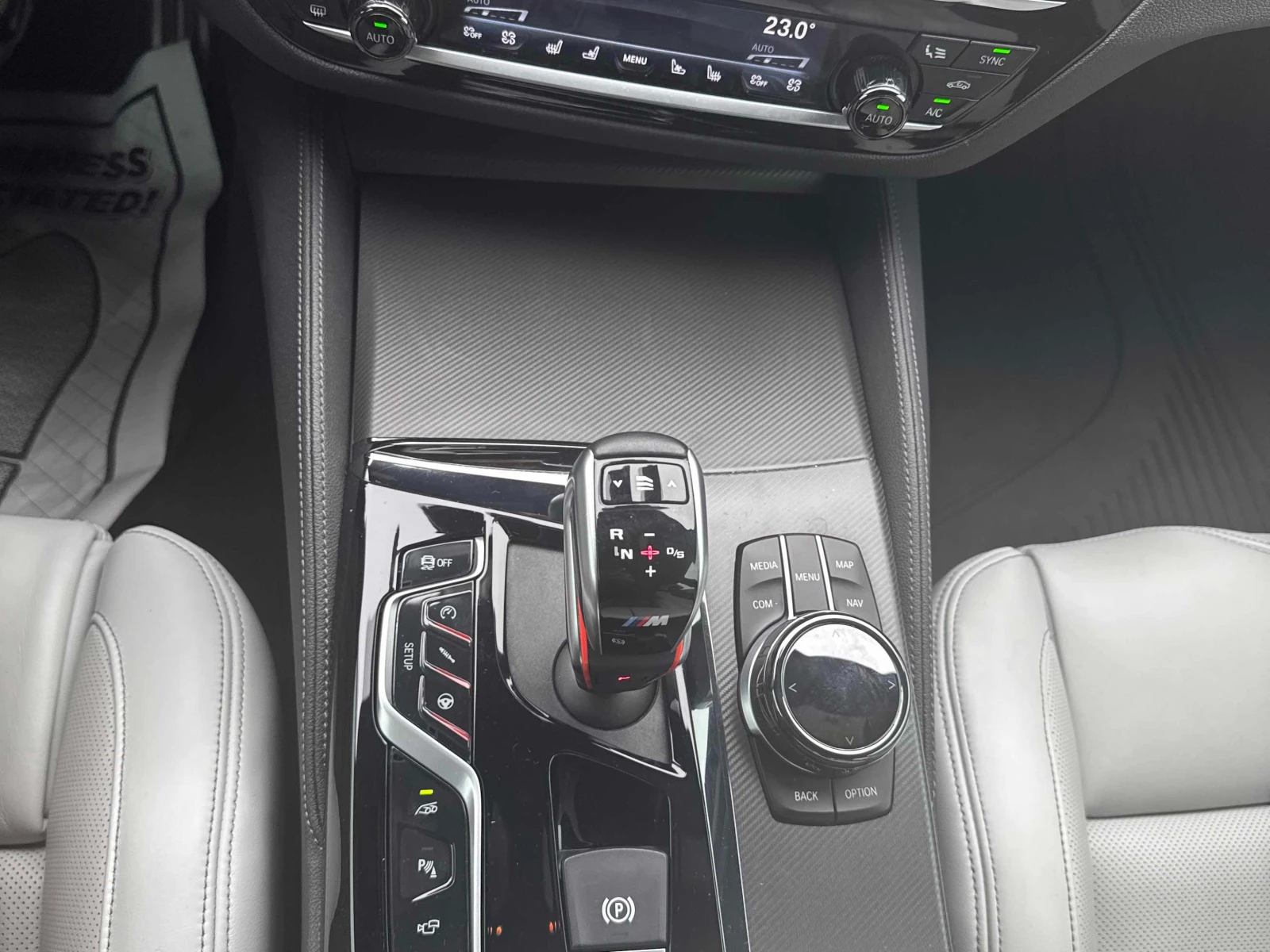 BMW M5 CARFAX * *   * *  | Mobile.bg   13