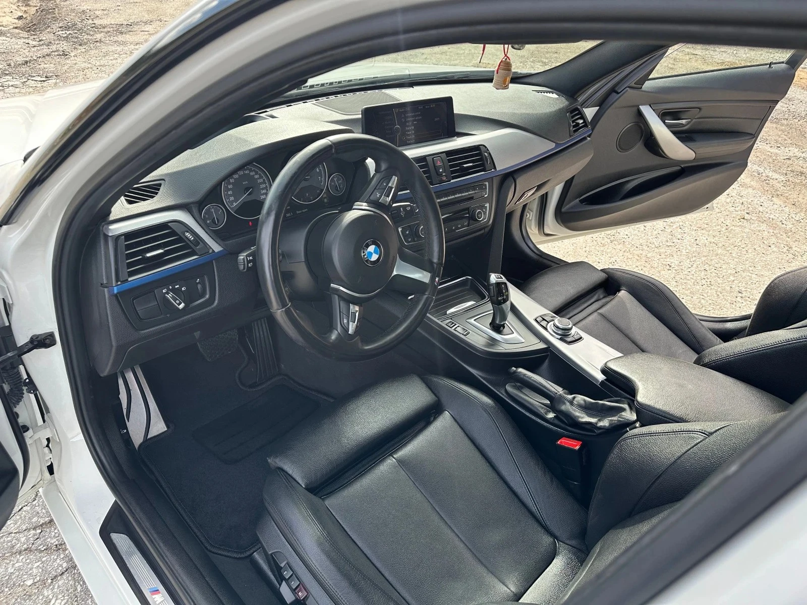 BMW 335 M Pack 4x4 - изображение 7