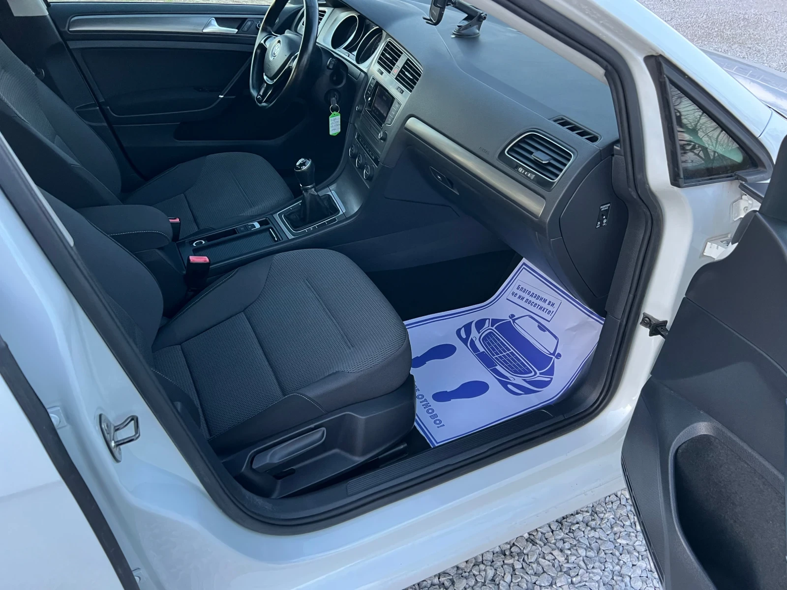 VW Golf Оригинален перлен цвят, снимка 5 - Автомобили и джипове - 53870457