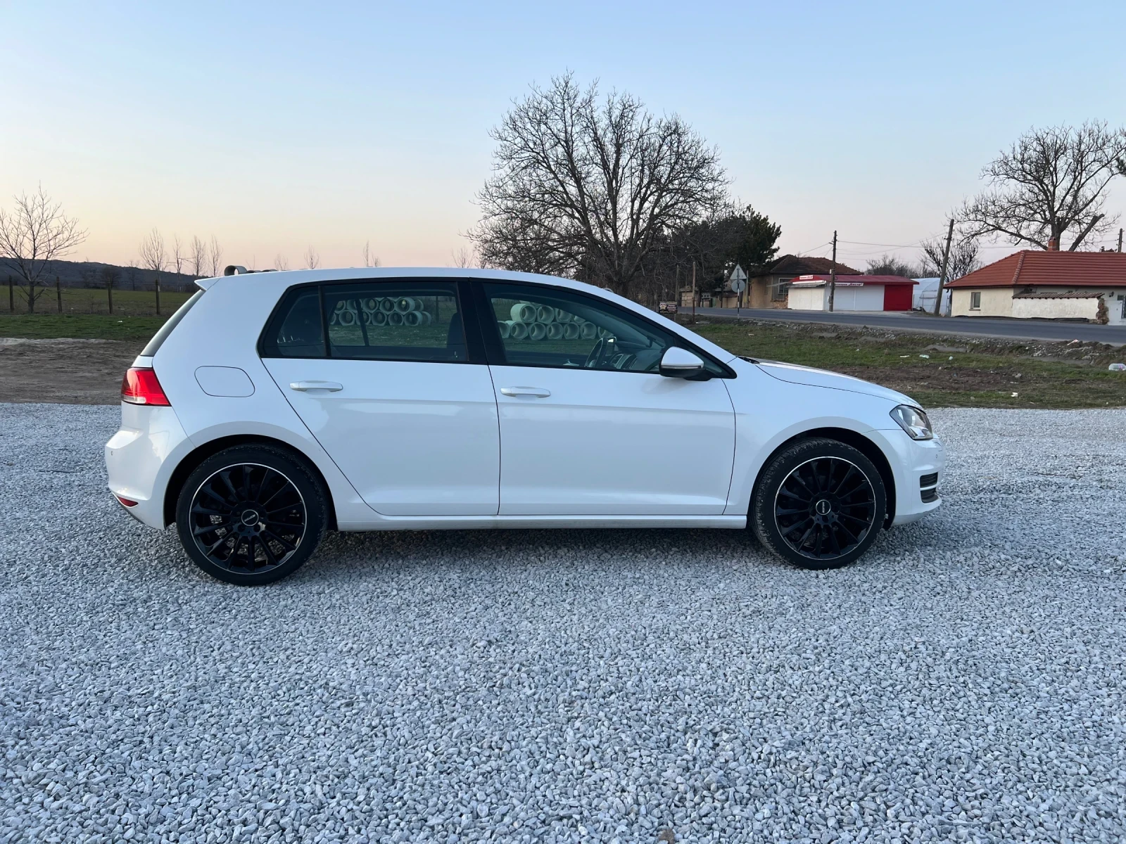 VW Golf Оригинален перлен цвят, снимка 3 - Автомобили и джипове - 53870457