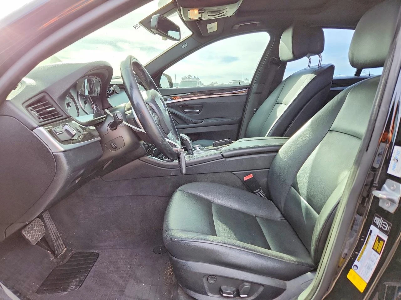 BMW 535 M PACK| SAT| КАМЕРА| ПОДГРЕВ, снимка 7 - Автомобили и джипове - 53903354