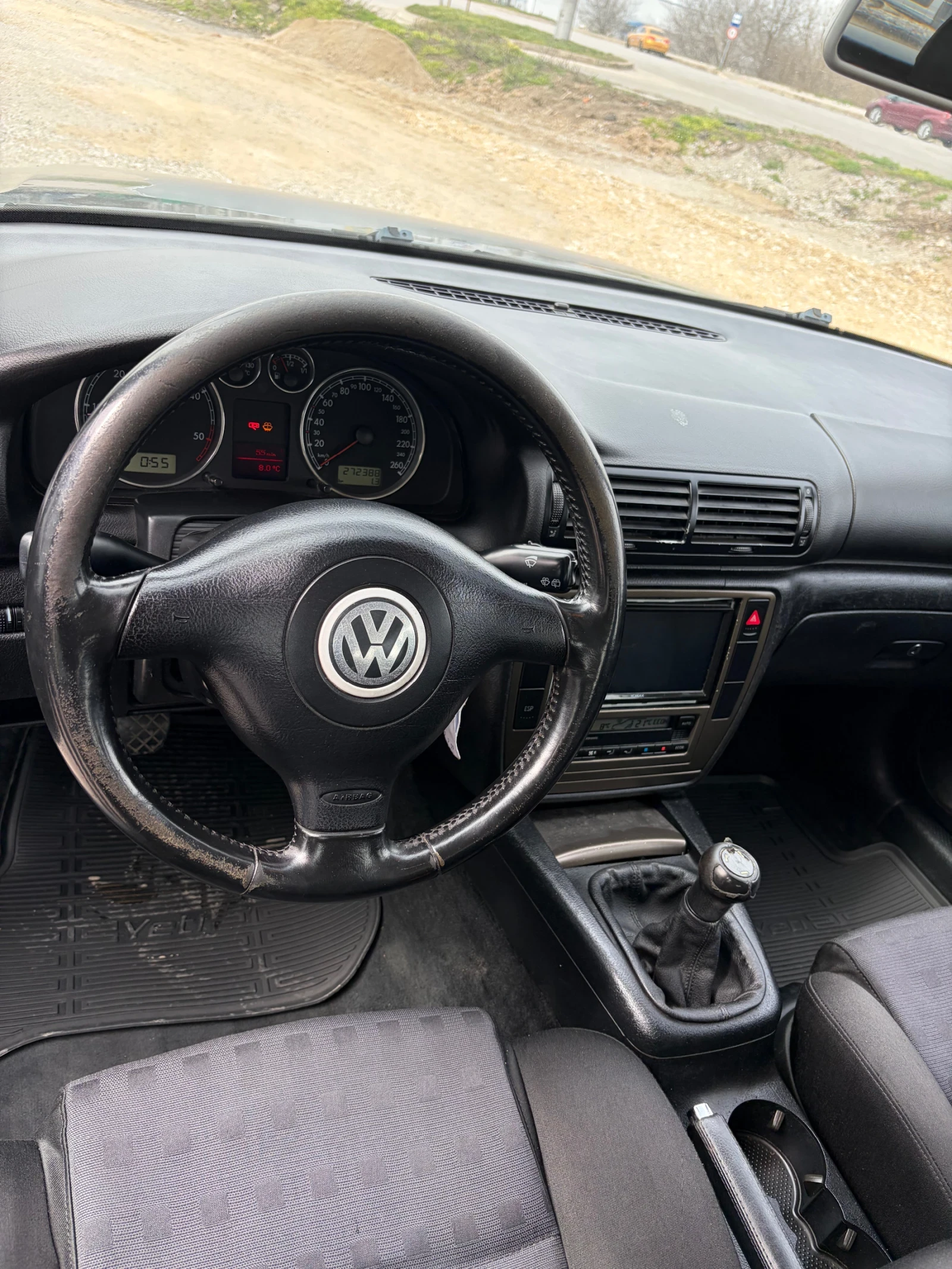 VW Passat 1.9 131 ps, снимка 7 - Автомобили и джипове - 54039175