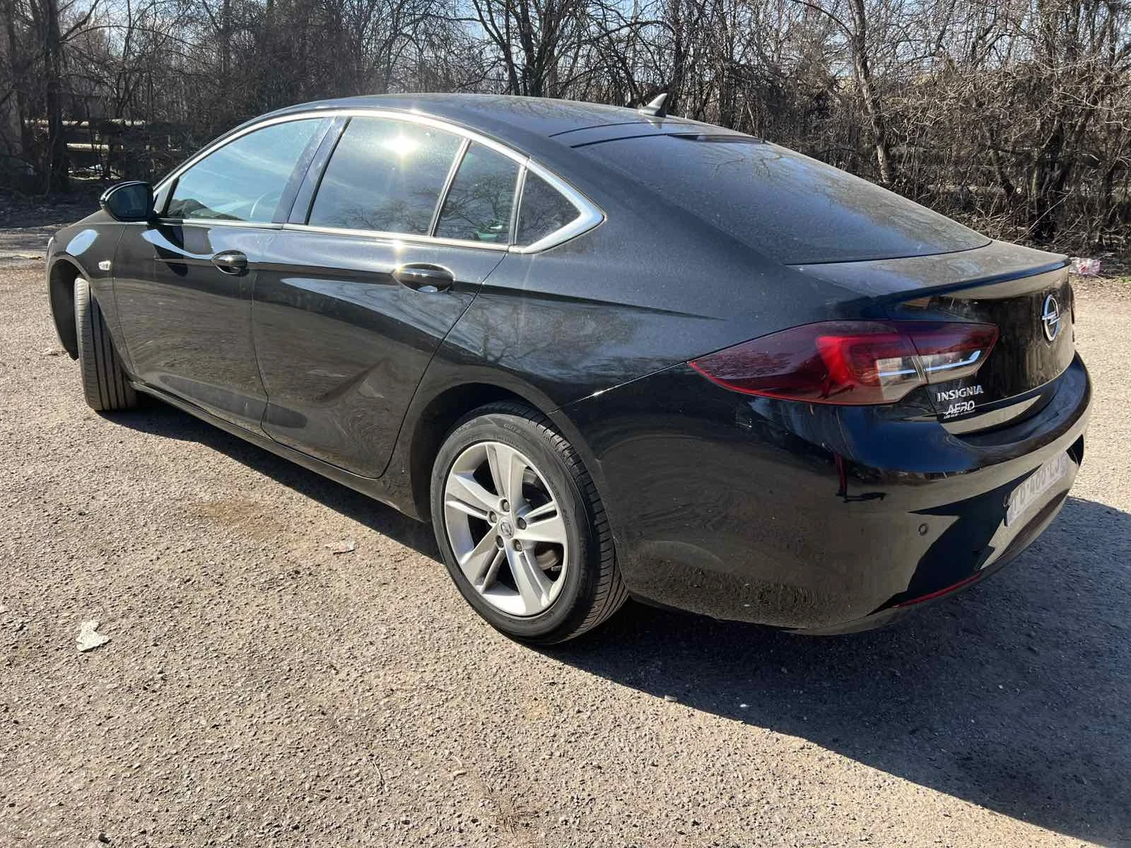 Opel Insignia 1.6/136 кс/ АВТОМАТИК, снимка 3 - Автомобили и джипове - 54075287