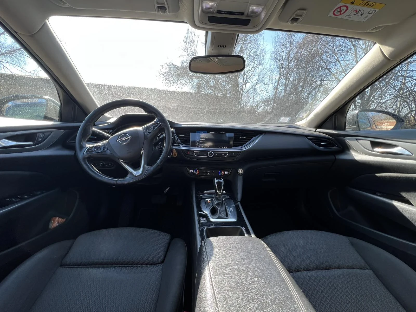 Opel Insignia 1.6/136 кс/ АВТОМАТИК, снимка 5 - Автомобили и джипове - 54075287